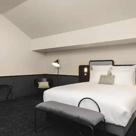 Mercure Centre Gare Atlantic מלון 4*